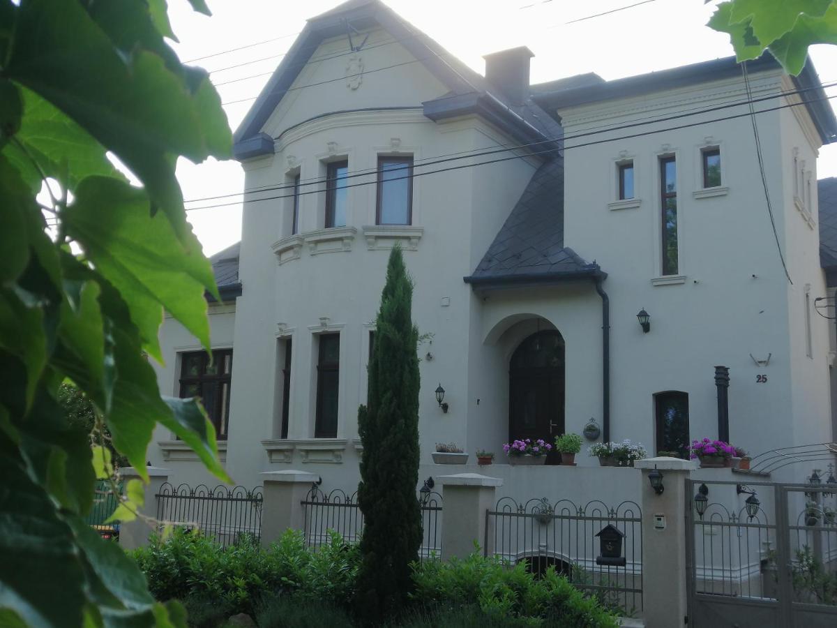 Kuria Apartman Budapest With Free Parking Zewnętrze zdjęcie