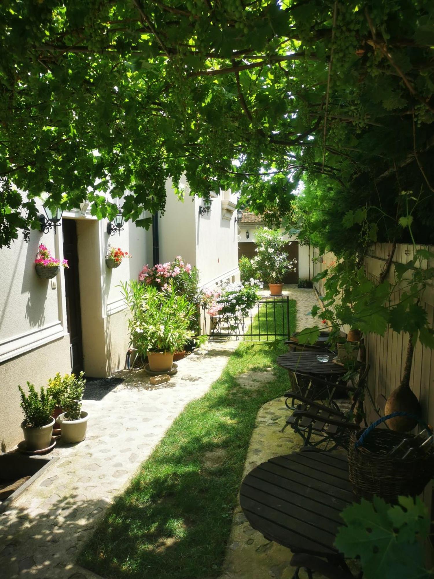 Kuria Apartman Budapest With Free Parking Zewnętrze zdjęcie