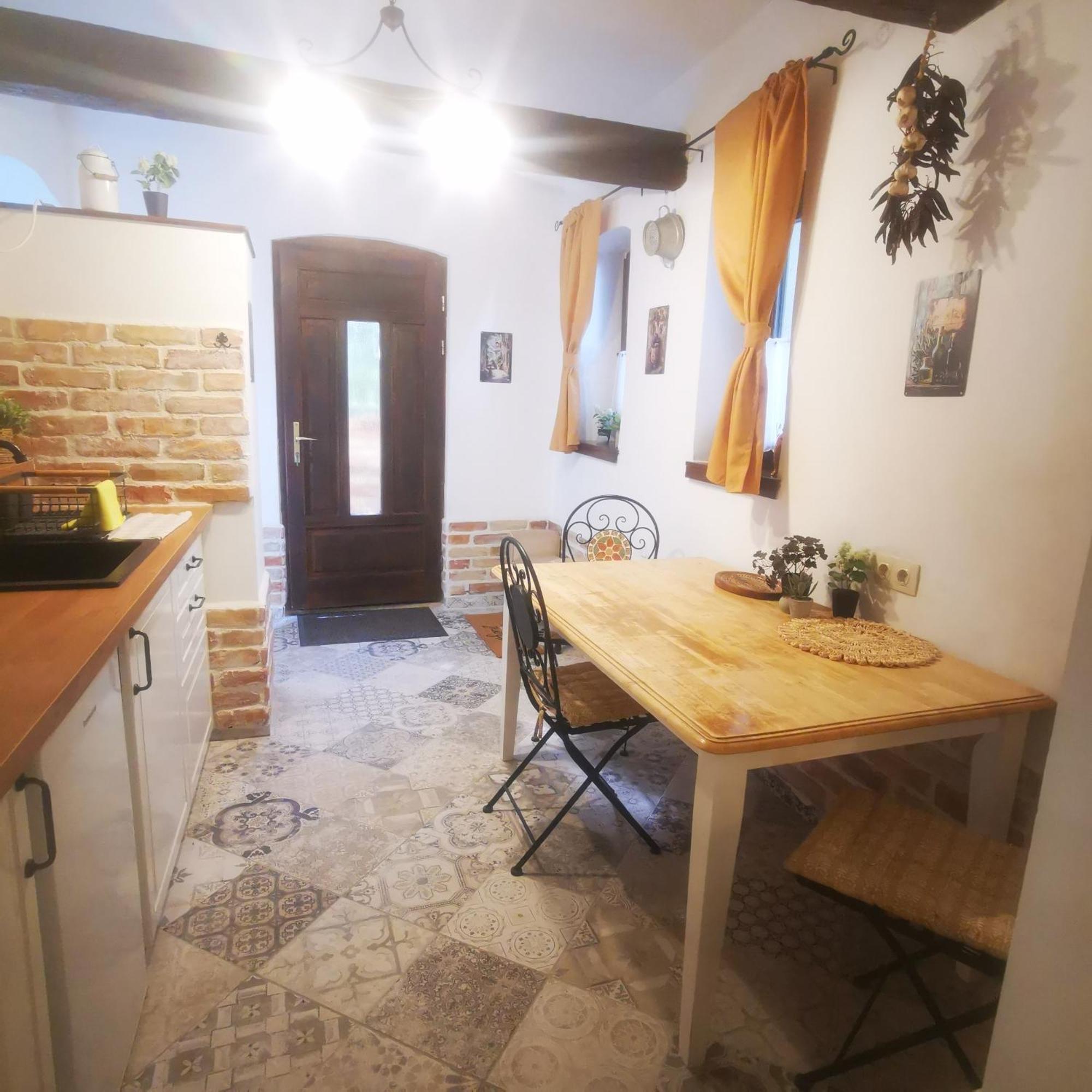 Kuria Apartman Budapest With Free Parking Zewnętrze zdjęcie